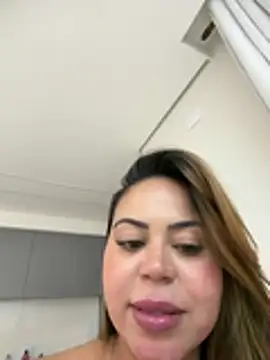 دردشة lariic الجنسية المباشرة