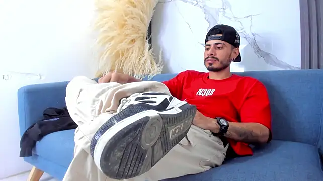 Chat +18 de MatthewRoberts ao vivo