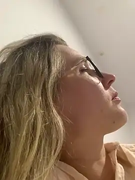 Živý XXX chat Jugira