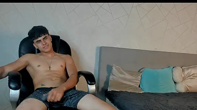 Toji_ferrer's Live XXX Chat