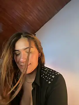 Chat XXX ao vivo de emmily_d