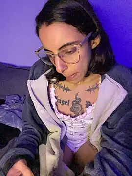 Poison_Ivy_29 Live XXX-chat