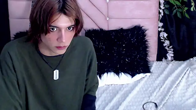 oli_dusk Adlı Modelin Canlı XXX Sohbeti