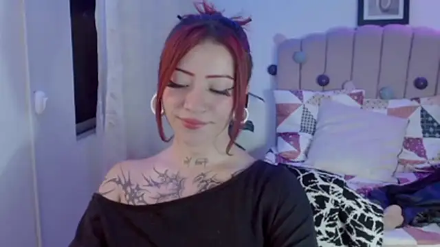 Chat +18 de Victoria-Moon ao vivo