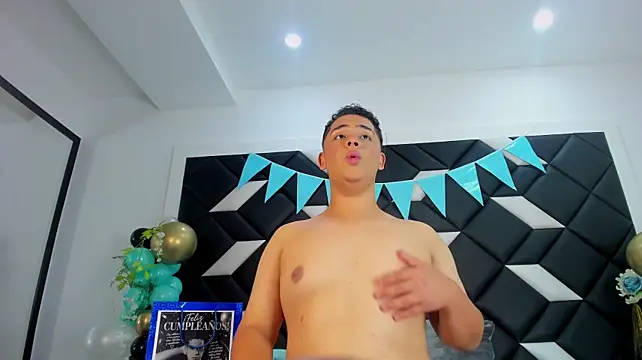 darian_lafortezaaのウェブカメラショー
