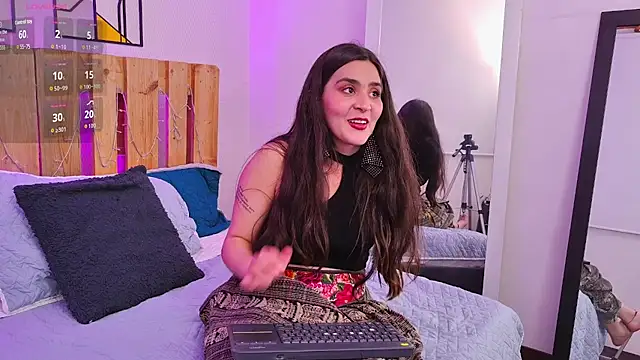 دردشة emily_amaya الجنسية المباشرة