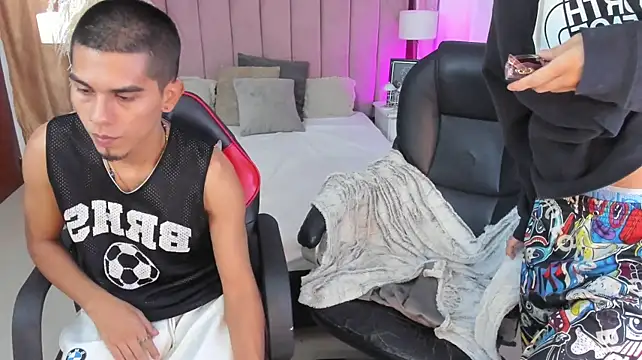 عرض كام your_d0ll1
