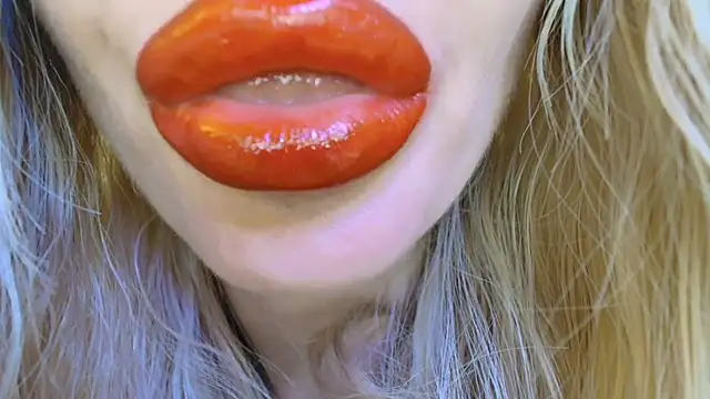 دردشة Velvet_kissx الجنسية المباشرة