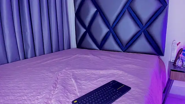 Chat +18 de Bby-pink ao vivo