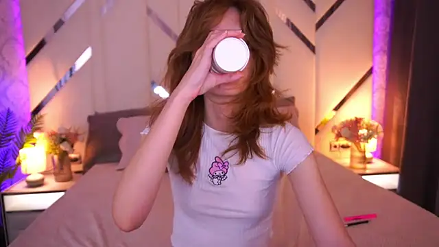 CuteeFoxy's Live XXX Chat