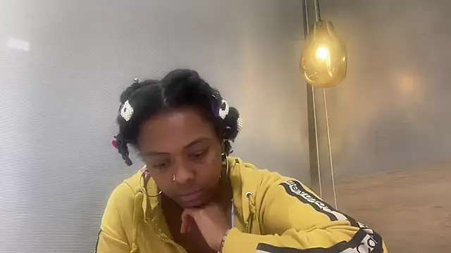 ChocolateCakeQueen 라이브 XXX 채팅