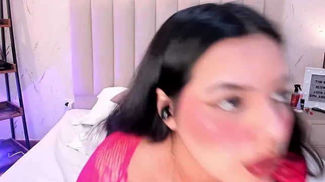 ViolettaRousee_ Chat XXX in diretta