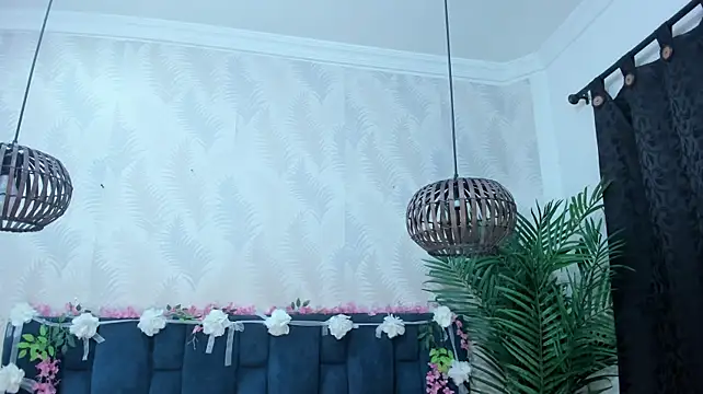 Chat +18 de Melody_Megann ao vivo