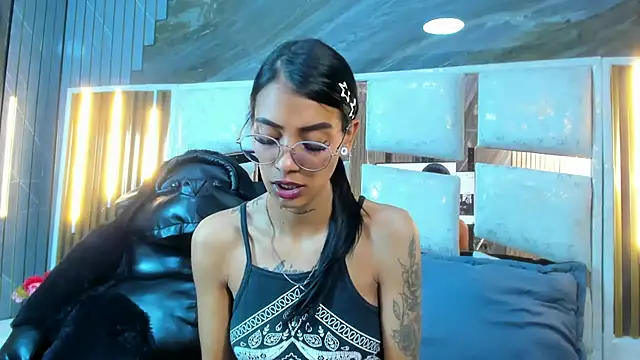 KarlaSlutSkinny__'s Live XXX Chat