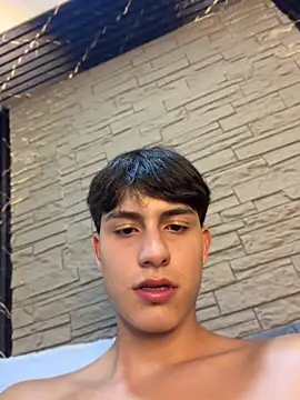 Lander_Cruz 现场XXX聊天