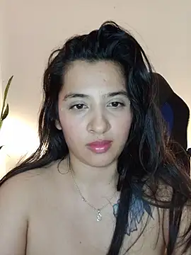 VALENTINA_ROUSE_ Adlı Modelin Canlı XXX Sohbeti