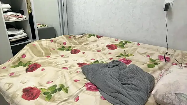 LunaSuperCute's Live XXX Chat