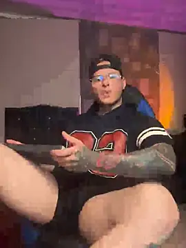 Chatroom XXX en direct de LuciusV