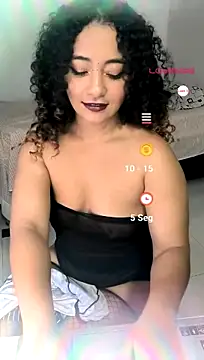 kelcybrithany's Live XXX Chat