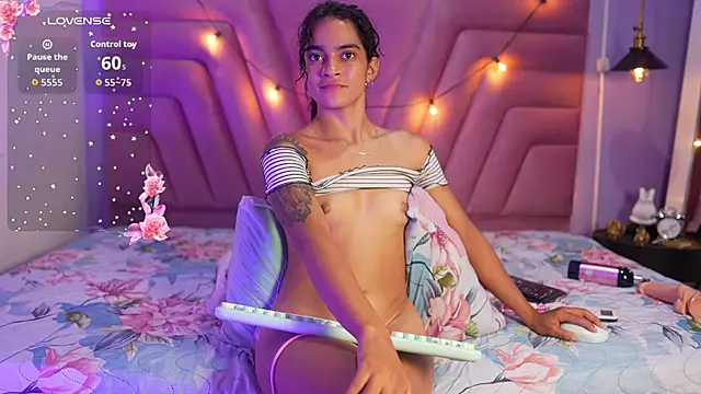 Unfulfilledgirl's Live XXX Chat