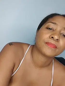 Chat +18 de Berry_Bans ao vivo