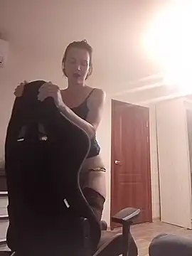 SarahSimpson Adlı Modelin Canlı XXX Sohbeti