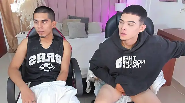 your_d0ll1's Live XXX Chat