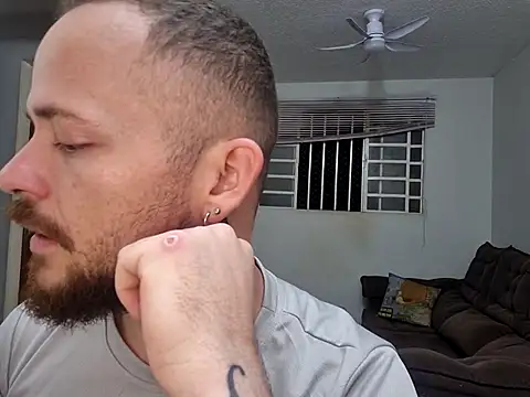 comedordecasada30 Webcam-Show