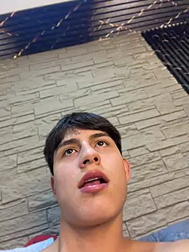Chat +18 de Lander_Cruz ao vivo