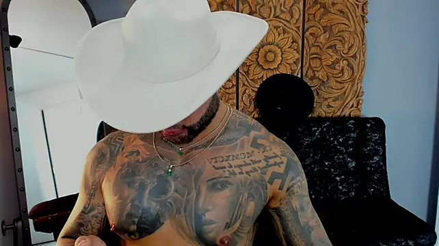 צ'אט XXX בשידור חי של Aaron_Vega
