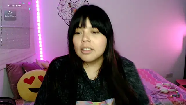 Chat XXX en directo de EllieMoonX