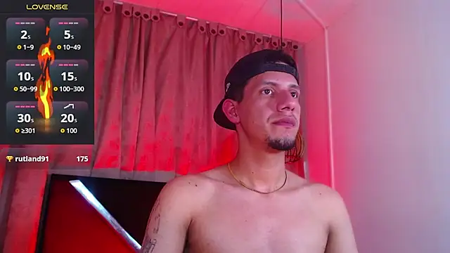 Chatroom XXX en direct de Sebastian_Smith__
