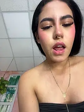 Chat +18 de TopDollXXX ao vivo