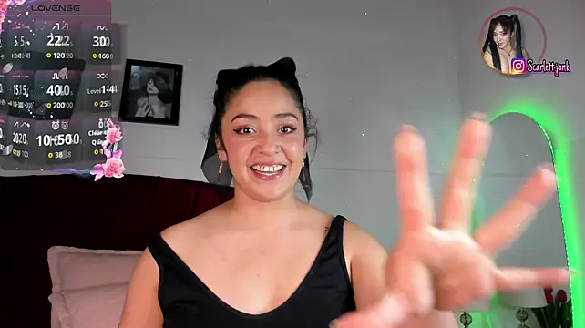 Chat +18 de Scarlett_Jank ao vivo