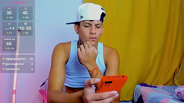 Show de theo_bigcock_ na webcam