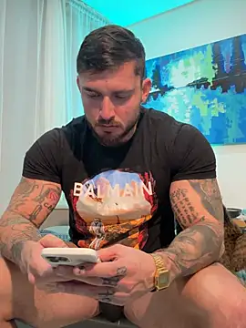 הופעת וובקאם של DimitriSullivan_