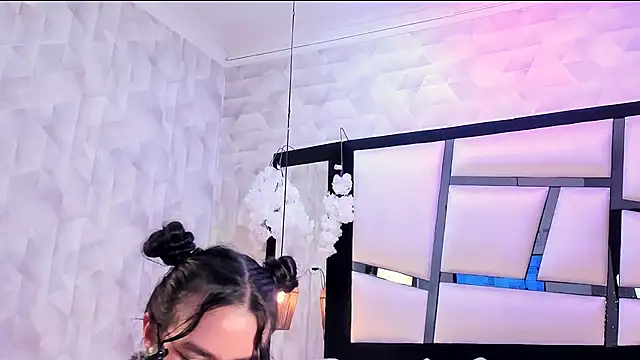 Chat +18 de TessaCooper1 ao vivo