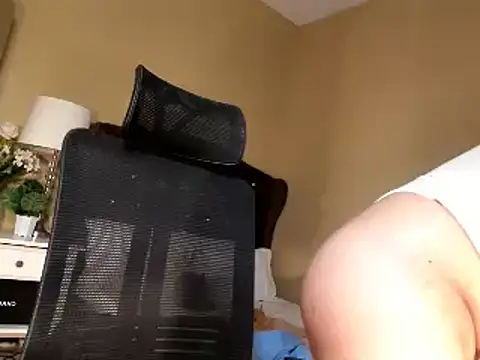 Онлайн чат XXX bellaswildcummer