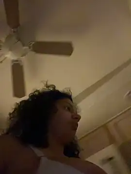 allybluee777's Live XXX Chat