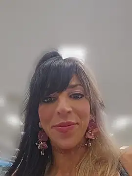 lil_jiggly Adlı Modelin Canlı XXX Sohbeti