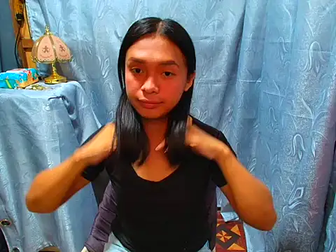 Kenisha_Goddess 网络视讯表演