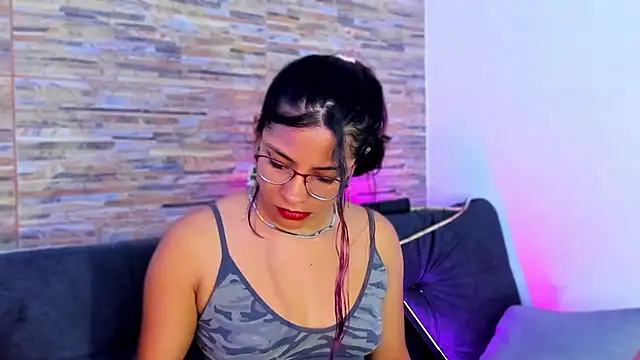 nath_redrex Adlı Modelin Canlı XXX Sohbeti