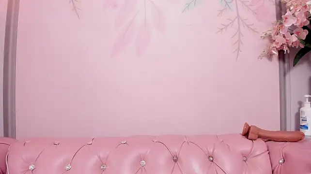 Chat XXX en directo de Miabloom19_