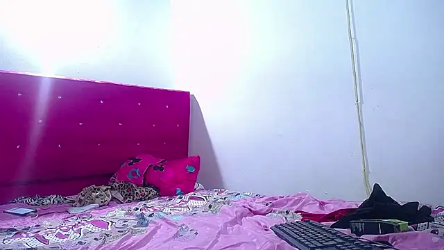 candy_dustano691 webcam show