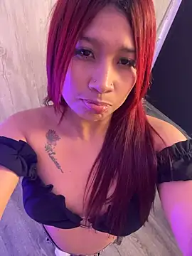 Chatroom XXX en direct de Cherry_Charlottee