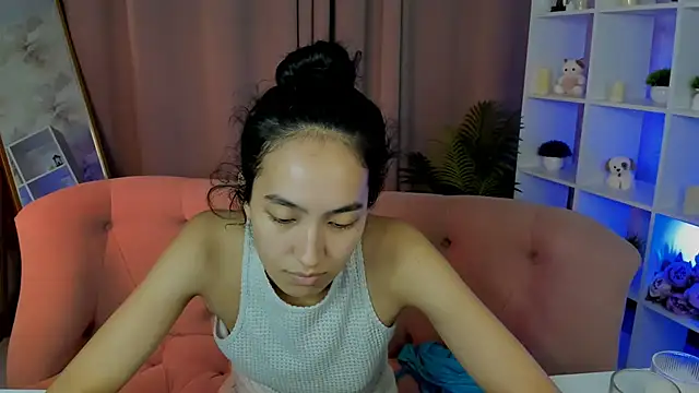 Chatroom XXX en direct de FlirtyAura