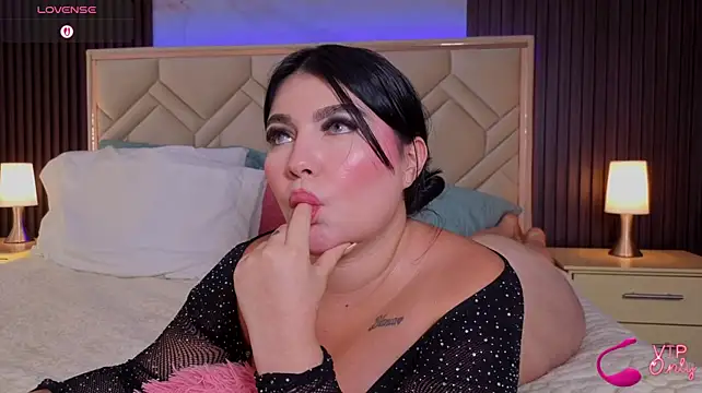 Chat +18 de MiaaFarrel ao vivo