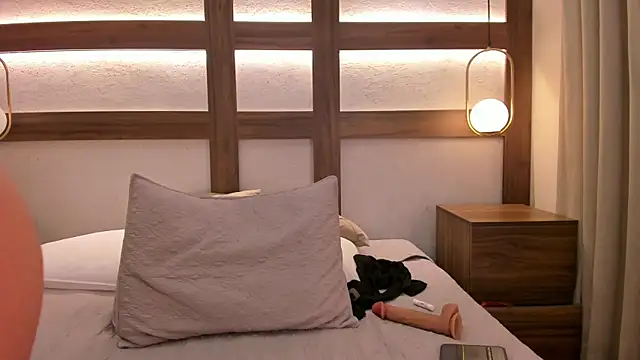 Živý XXX chat Emii_Lux