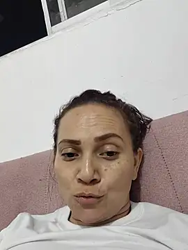 Amanda39 Adlı Modelin Canlı XXX Sohbeti