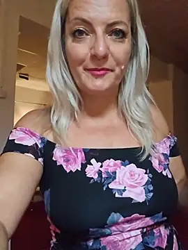 LadyTouch – Naživo XXX chat